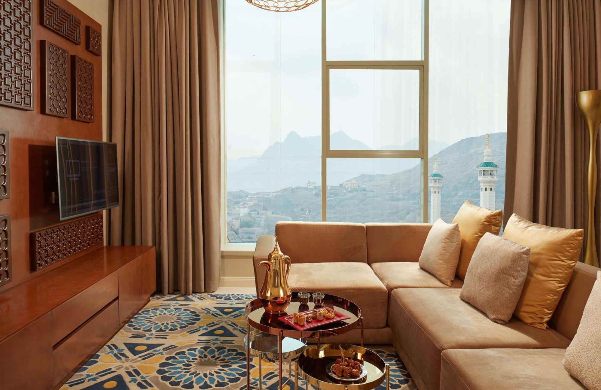 Tilal Jabal Al Kabah Hotel Mecca Exterior photo Living room