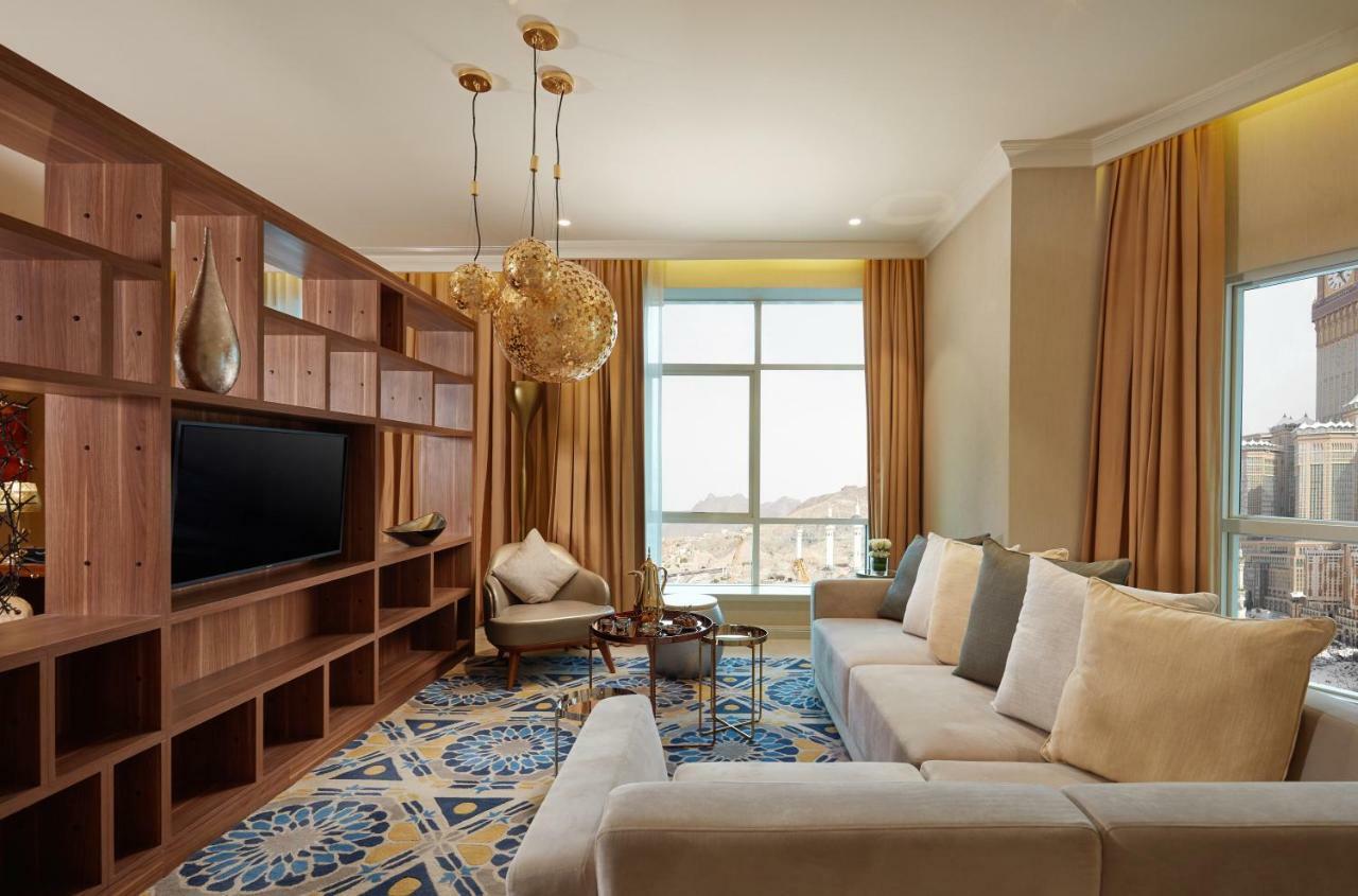 Tilal Jabal Al Kabah Hotel Mecca Exterior photo Suite at the hotel
